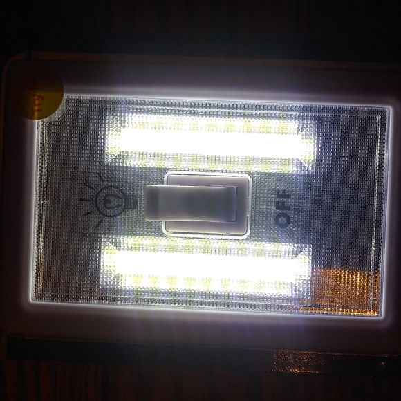 Litezall portable light light switch - Picture 3 of 5
